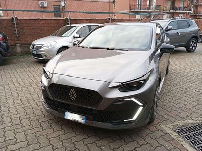 Nuova Renault Clio V Techno 111 CV (81 kW) 2025 Verde Berlina