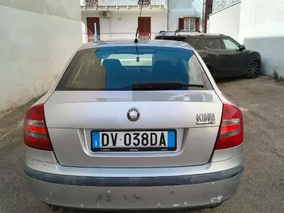 Usata Skoda Octavia 105 CV (77 kW) 2009 Grigio Berlina