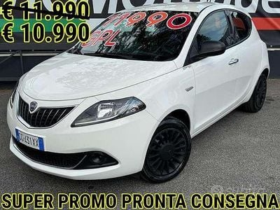 Usata Lancia Ypsilon Silver 69 CV (50 kW) 2022 Bianco Utilitaria