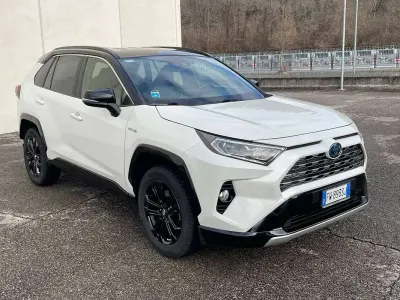 Begagnad Toyota RAV4 Hybrid