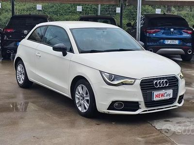 Usata Audi A1 Ambition 105 CV (77 kW) 2011 Bianco Utilitaria