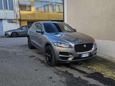 Usata Jaguar F-Pace 179 CV (131 kW) 2022 Argento SUV