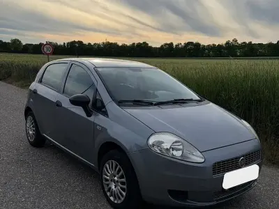 Usata Fiat Grande Punto Dynamic 65 CV (47 kW) 2008 Grigio Utilitaria