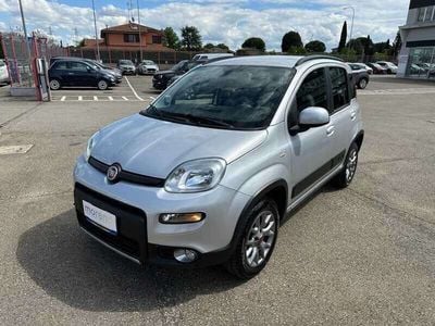 Usata Fiat Panda 4x4 S 95 CV (69 kW) 2017 Argento Utilitaria