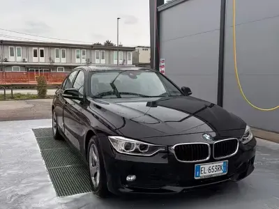Usata BMW 320 Efficient Dynamics 163 CV (119 kW) 2012 Nero Berlina