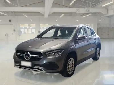 Usata Mercedes GLA250 Business 160 CV (117 kW) 2022 Grigio SUV