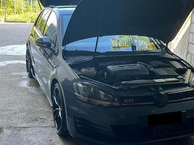 Usata VW Golf VII GTI 230 CV (169 kW) 2015 Berlina