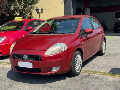Usado Fiat Grande Punto Dynamic 65 HP (47 kW) 2006 Laranja Citadino