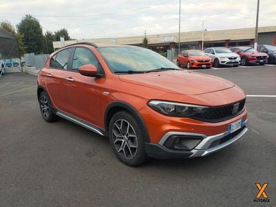 Usata Fiat Tipo Cross 101 CV (74 kW) 2023 Arancione Berlina