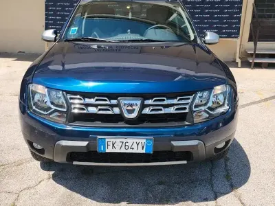 Usata Dacia Duster Ambiance 109 CV (80 kW) 2015 Blu SUV