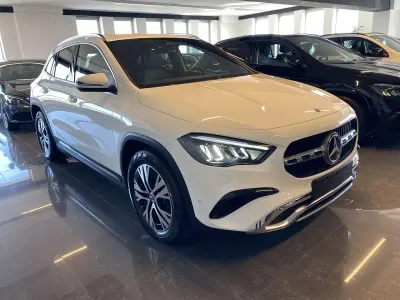 Usata Mercedes GLA200 Advanced Plus 150 CV (110 kW) 2025 Bianco SUV