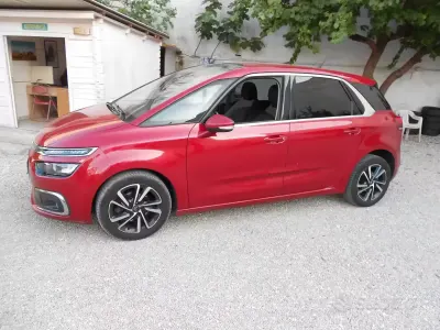 Usata Citroën C4 Picasso Business Class 120 CV (88 kW) 2018 Rosso Monovolume