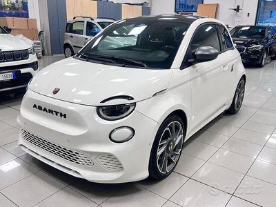 Usata Abarth 500e Turismo 47 kW (64 CV) 2025 Bianco Utilitaria