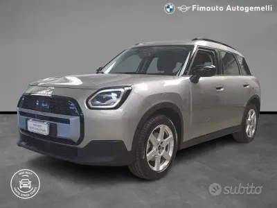Usata Mini Countryman Classic 150 CV (110 kW) 2024 Grigio / metallizzato SUV