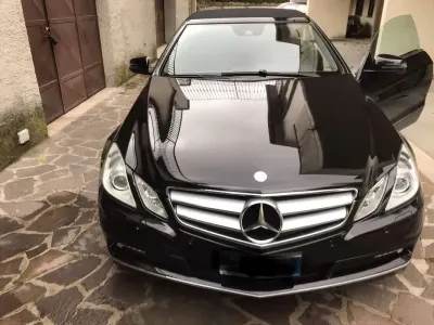 Usata Mercedes E350 Avantgarde 231 CV (169 kW) 2010 Nero Cabrio