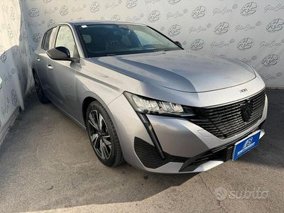 Occasion Peugeot 308 Allure 131 ch (96 kW) 2022 Argent Berline