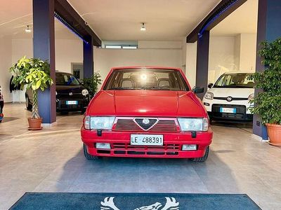 Usata Alfa Romeo 75 155 CV (114 kW) 1987 Rosso Berlina