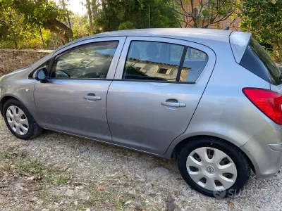 Usata Opel Corsa 80 CV (58 kW) 2009 Grigio Utilitaria
