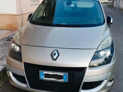 Usata Renault Scenic E-Tech 110 CV (80 kW) 2011 Monovolume