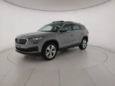 Käytetty Skoda Kodiaq Style 150 HP (110 kW) 2023 Harmaa Katumaasturi