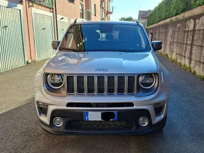 Usata Jeep Renegade Longitude 140 CV (102 kW) 2020 Argento SUV