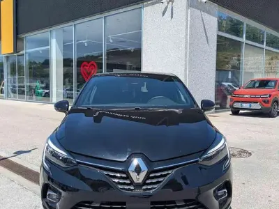 Usata Renault Clio V Techno 90 CV (66 kW) 2023 Nero Berlina