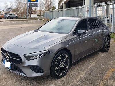 Usata Mercedes A250 AMG Line Premium Plus 163 CV (119 kW) 2023 Grigio Berlina