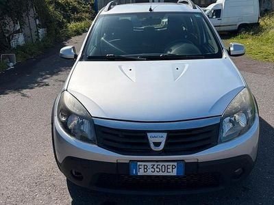 Usata Dacia Sandero Stepway 86 CV (63 kW) 2010 Grigio Berlina