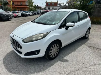 Usata Ford Fiesta Business Edition 60 CV (44 kW) 2017 Bianco Utilitaria