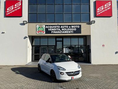 Usata Opel Adam 70 CV (51 kW) 2017 Bianco Utilitaria