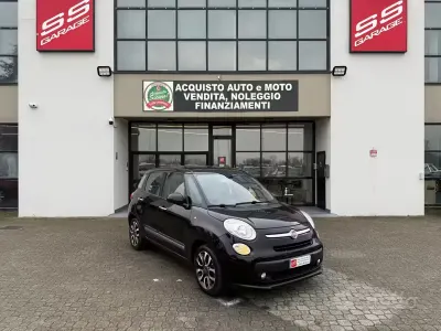 Begagnad Fiat 500L Pop Star 120 HK (88 kW) 2016 Svart Minibuss