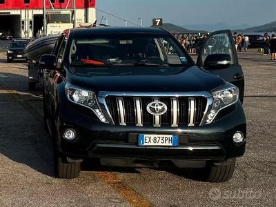 Usata Toyota Land Cruiser 190 CV (139 kW) 2014 Blu Station wagon