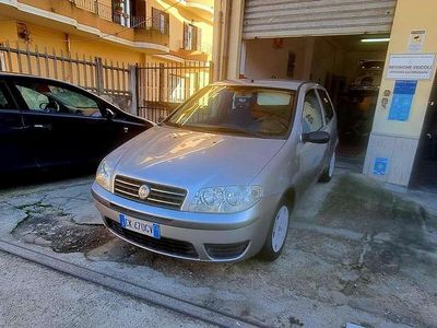 Usata Fiat Punto Star 60 CV (44 kW) 2002 Other Berlina