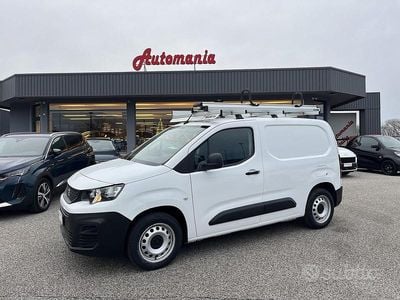 Usata Peugeot Partner 130 CV (95 kW) 2019 Bianco Monovolume