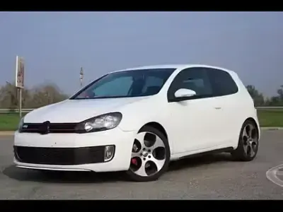 Usado VW Golf VI GTI 211 CV (155 kW) 2010 Blanco Utilitario