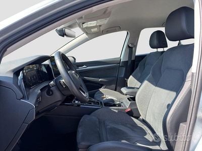 Usata VW Golf VIII 150 CV (110 kW) 2025 Grigio Berlina