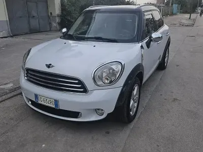 Usata Mini Countryman 122 CV (89 kW) 2011 Bianco SUV