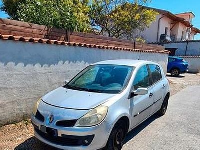Usata Renault Clio III 90 CV (66 kW) 2008 Grigio Utilitaria