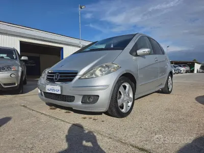 Usata Mercedes A180 Avantgarde 109 CV (80 kW) 2007 Grigio Berlina