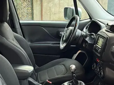 Usata Jeep Renegade 120 CV (88 kW) 2016 Grigio SUV