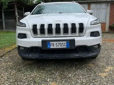 Usata Jeep Cherokee Longitude 140 CV (102 kW) 2016 Bianco SUV