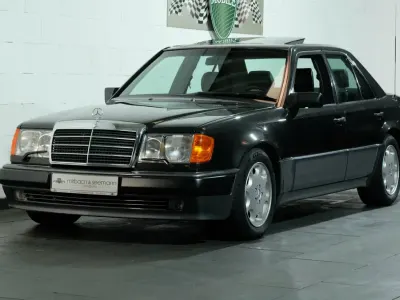 Usata Mercedes E500 320 CV (235 kW) 1993 Nero Berlina