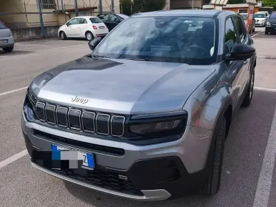 Usata Jeep Avenger Altitude 101 CV (74 kW) 2024 Grigio SUV