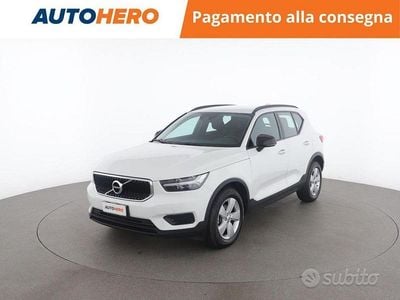 Bianco Usata 2021 Volvo XC40 Momentum SUV | 18.499 € (Buon prezzo)