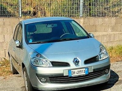 Usata Renault Clio III 75 CV (55 kW) 2009 Grigio Utilitaria