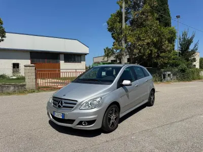 Usata Mercedes B180