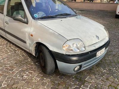 Renault Clio II