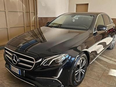 Mercedes E200