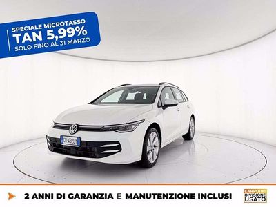 Usata VW Golf VIII Life 116 CV (85 kW) 2024 Pure white Station wagon