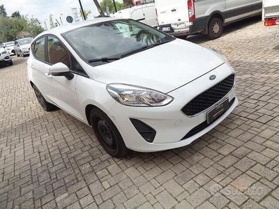 Usata Ford Fiesta 85 CV (62 kW) 2018 Bianco Utilitaria